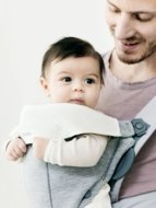BABYBJÖRN Priekšautiņš 031121