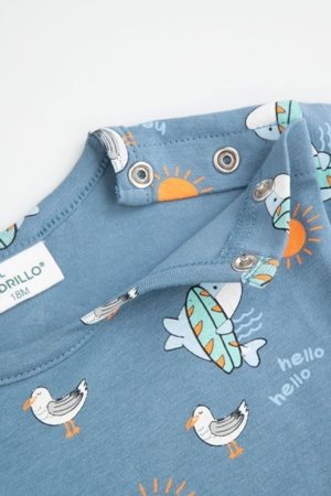 COCCODRILLO smilškrāsas krekls ar īsām piedurknēm HAPPY RETRO BOY NEWBORN, zils, WC5104301HBN-014-080, 80 cm 