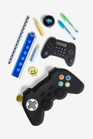 NEXT penālis ar kancelejas piederumiem, AJ0811 